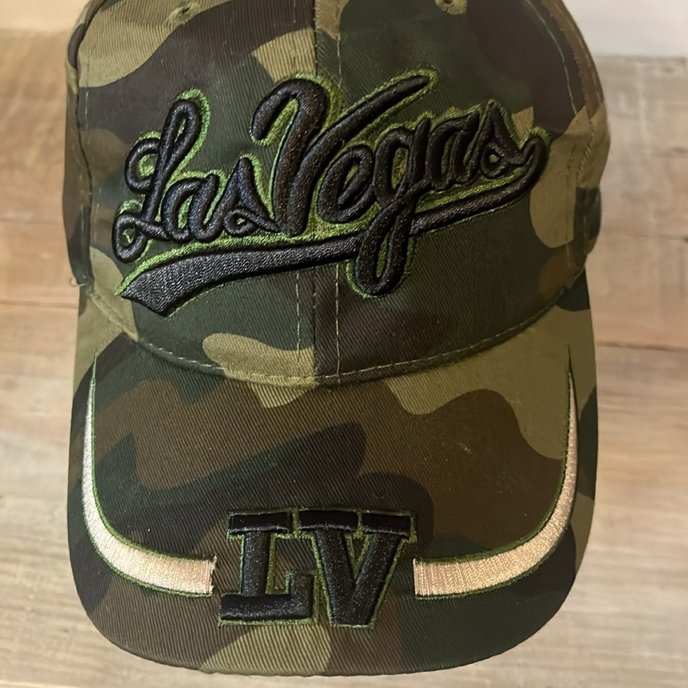 EUC LV Las Vegas Hosanna Green Camouflage Ball Cap Adjustable Baseball youth💚